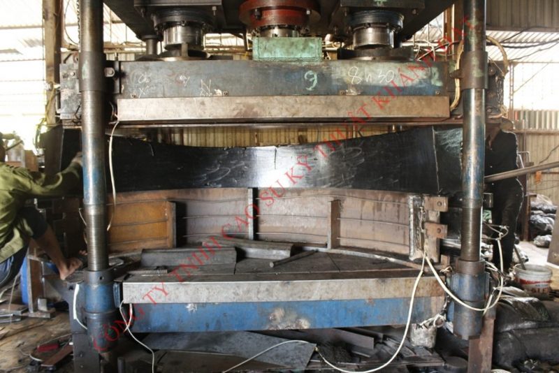 Cao su Khánh Đạt