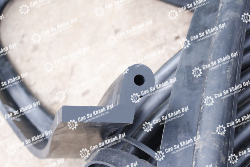 Cao su Khánh Đạt